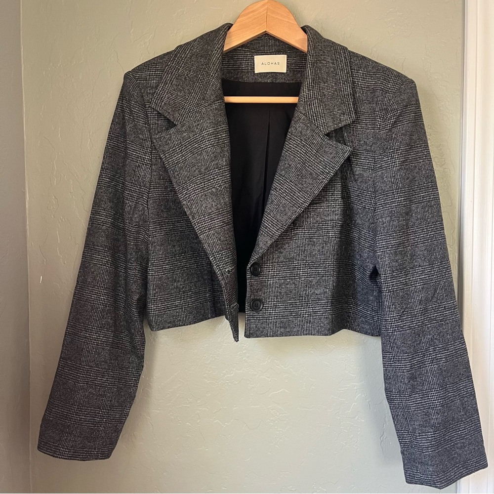 Alohas Itinerary Cropped Check Print Structured Blazer